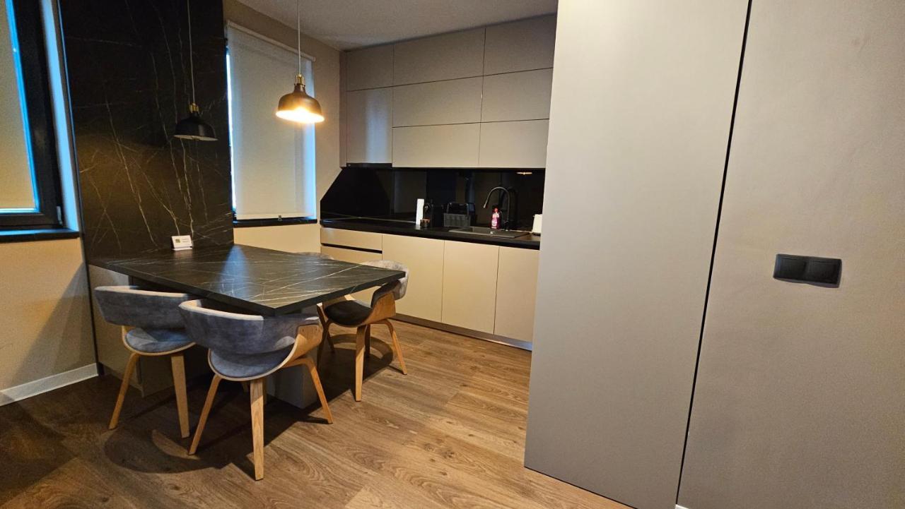 Deluxe Cozy Studios On Central M Eminescu Street #เตอร์กู-มูเรช ภายนอก รูปภาพ