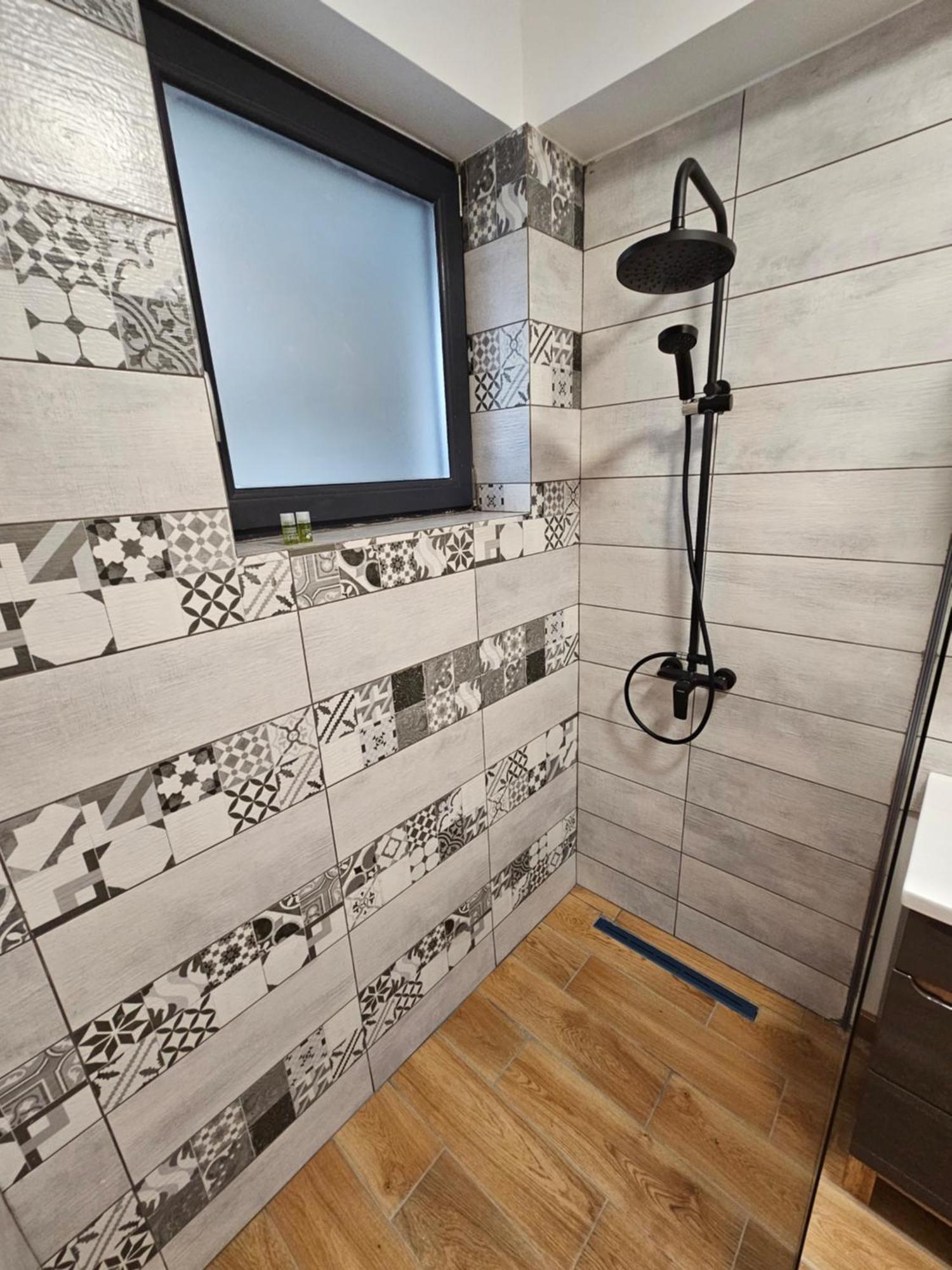 Deluxe Cozy Studios On Central M Eminescu Street #เตอร์กู-มูเรช ภายนอก รูปภาพ